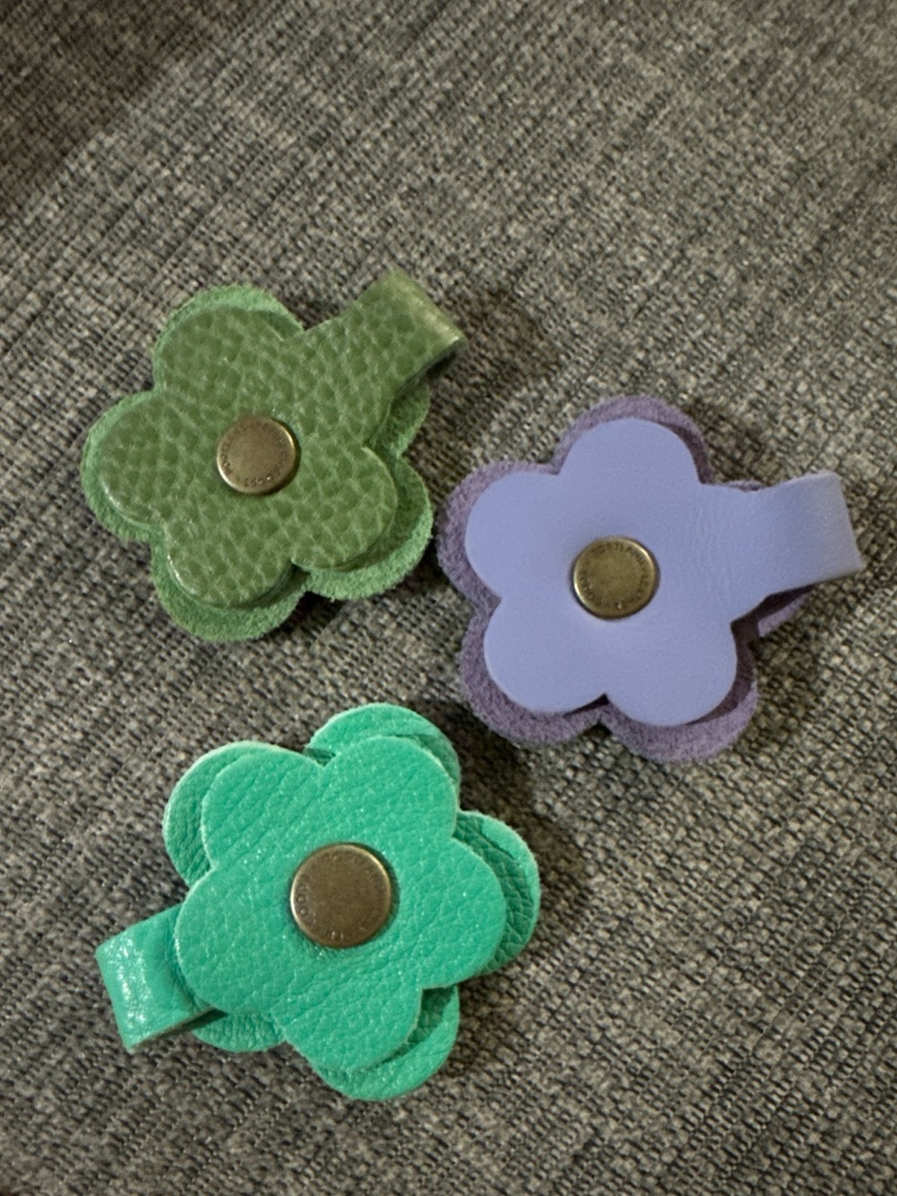 Portland leather goods flower bag handle charm or organizing snapper